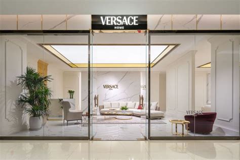 versace valeria maria